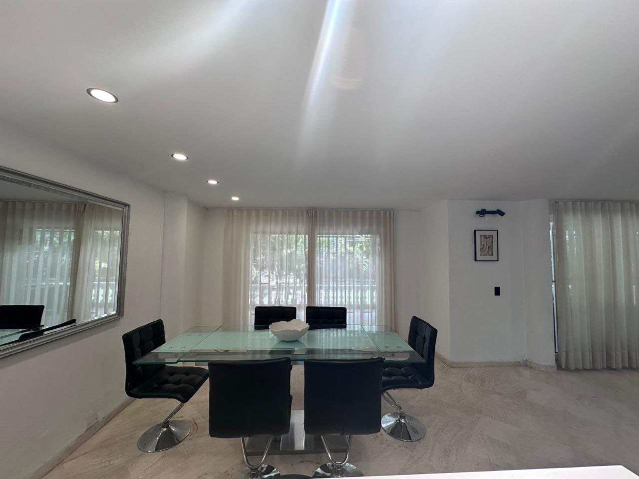 Casa en venta en El Poblado, Medellín 4