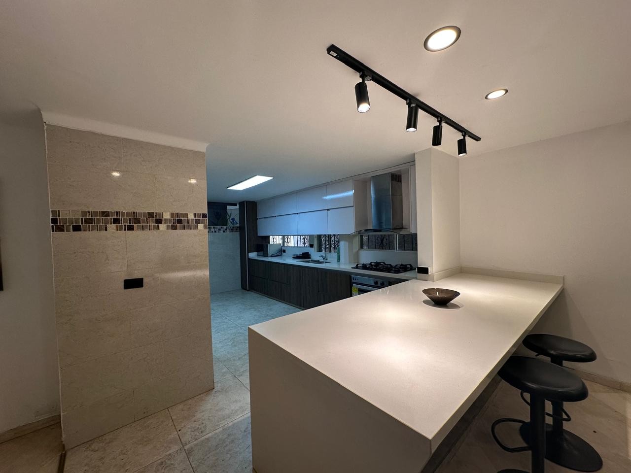 Casa en arriendo en El Poblado, Medellín · foto 9 de 20