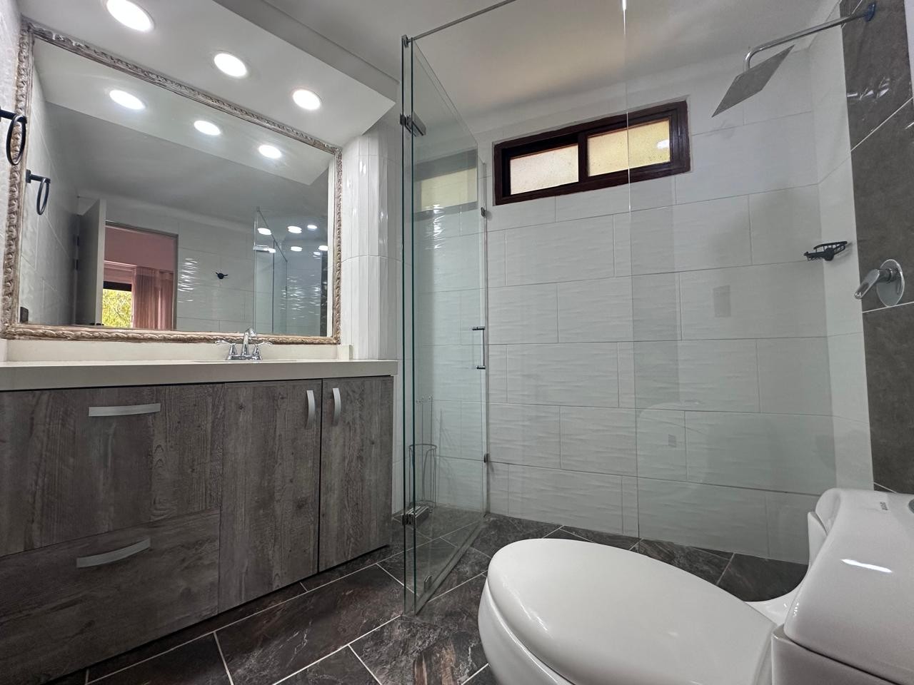 Casa en arriendo en El Poblado, Medellín · foto 18 de 20