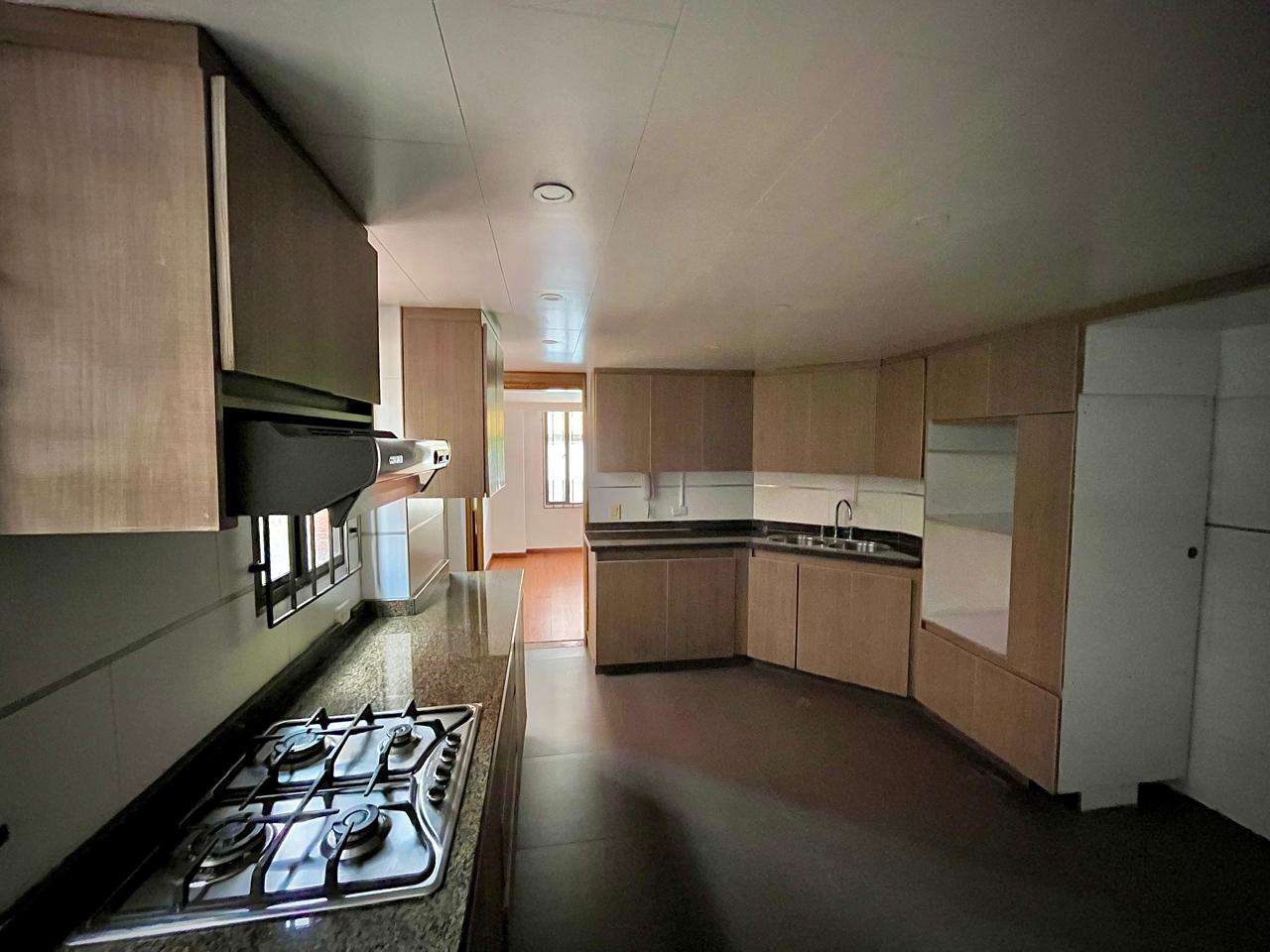 Apartamento en venta en La Carolina, Bogotá · foto 10 de 14