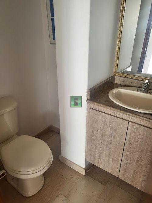 Apartamento de 3 alcobas en arriendo en La Calera, Medellín, 145 m² · foto 3 de 24