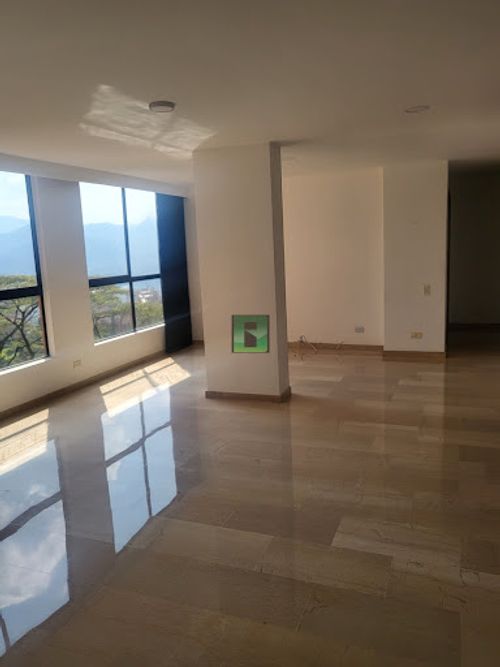 Apartamento de 3 alcobas en arriendo en La Calera, Medellín, 145 m² · foto 4 de 24