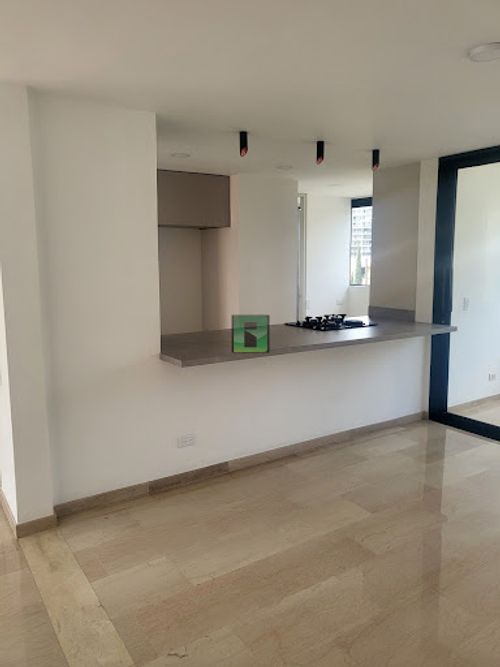 Apartamento de 3 alcobas en arriendo en La Calera, Medellín, 145 m² · foto 5 de 24