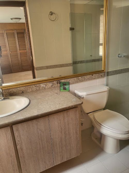 Apartamento de 3 alcobas en arriendo en La Calera, Medellín, 145 m² · foto 14 de 24