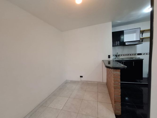 Apartaestudio en venta en La Alameda Centro, Bogotá, 28 m² · foto 2 de 15