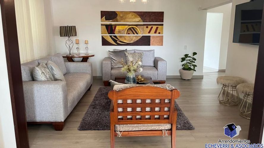 Casa de 6 alcobas en venta en Cristo Rey, El Carmen de Viboral · foto 5 de 15