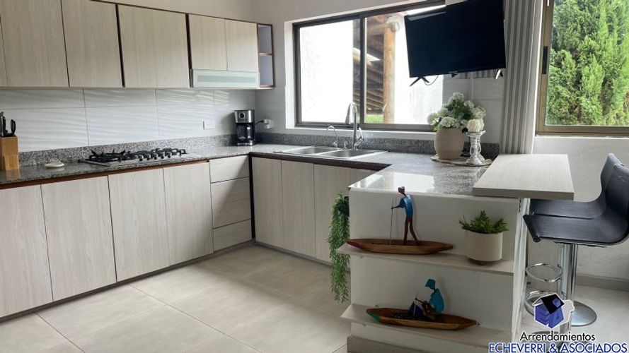 Casa de 6 alcobas en venta en Cristo Rey, El Carmen de Viboral · foto 15 de 15