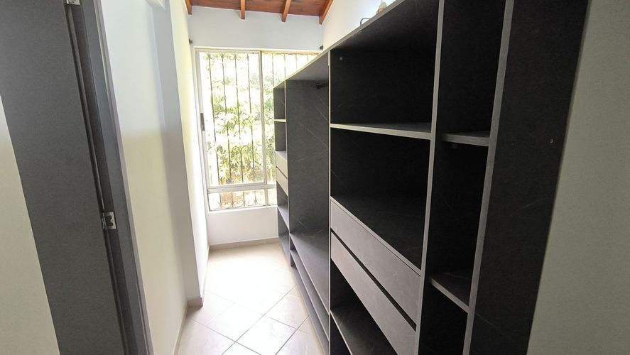 Casa de 4 alcobas en venta en Suramerica, La Estrella, 188 m² · foto 10 de 24
