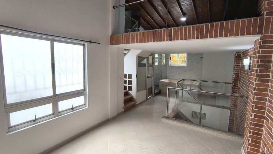Casa de 4 alcobas en venta en Suramerica, La Estrella, 188 m² · foto 6 de 24