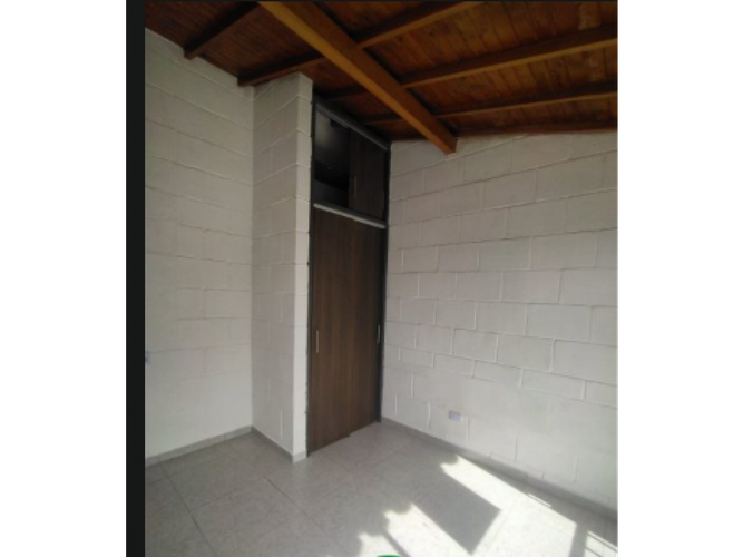 Casa de 4 alcobas en venta en Cataluña, Medellín, 94 m² · foto 12 de 14