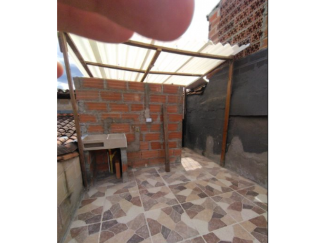 Casa de 4 alcobas en venta en Cataluña, Medellín, 94 m² · foto 13 de 14