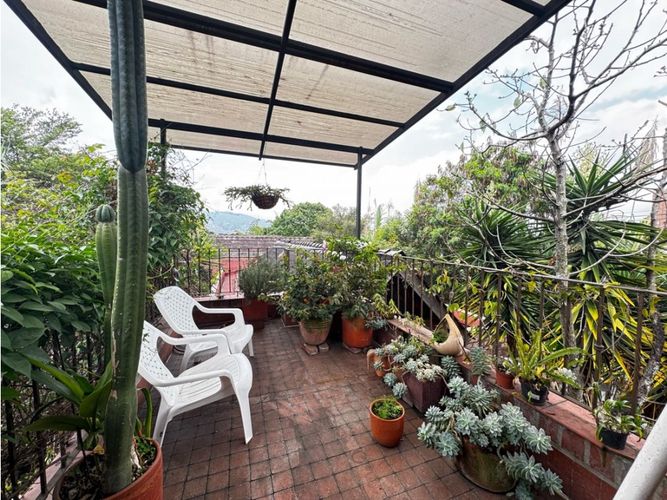 Casa de 3 alcobas en venta en La Pradera, Medellín, 142 m² · foto 16 de 17