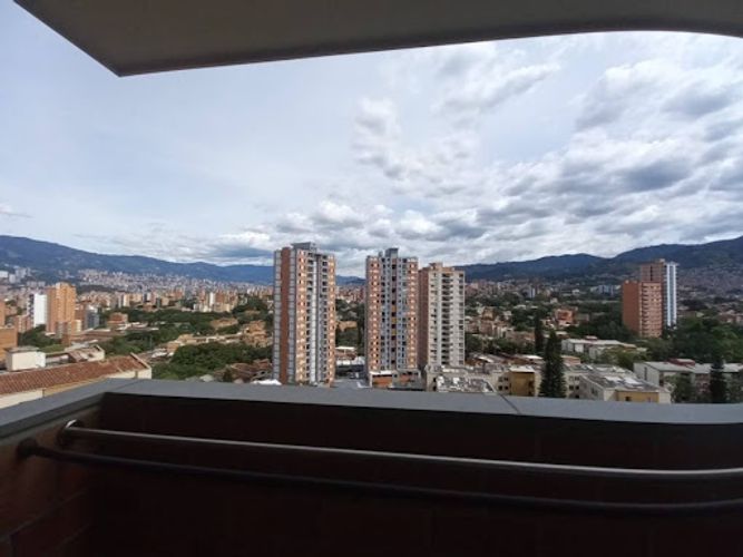 Apartamento de 2 alcobas en arriendo en Calasanz, Medellín, 60 m² · foto 8 de 16