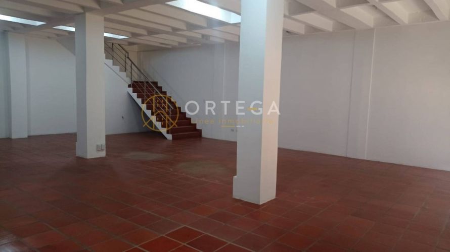 Bodega en arriendo en La Esmeralda, Girón, 300 m² · foto 6 de 15