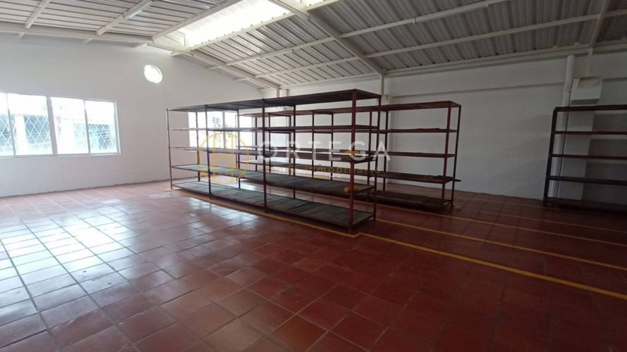Bodega en arriendo en La Esmeralda, Girón, 300 m² · foto 13 de 15