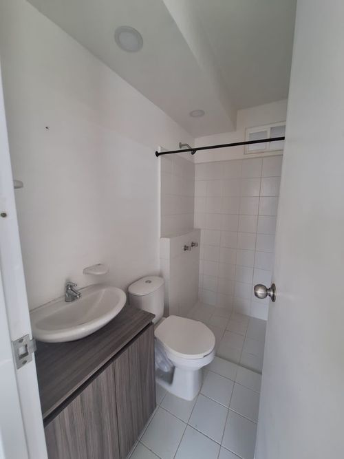 Apartamento de 2 alcobas en venta en El Carmelo, Candelaria, 45 m² · foto 4 de 14
