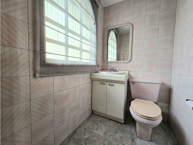 Casa en venta en Cerros De Suba, Bogotá · foto 9 de 24