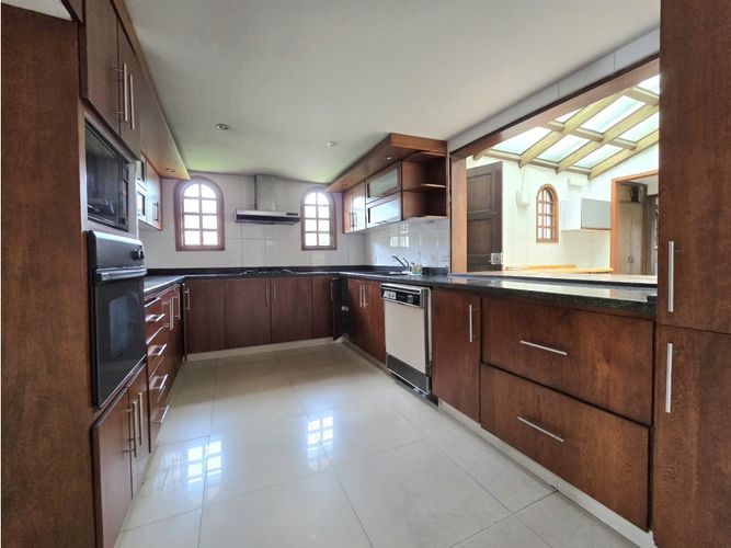 Casa en venta en Cerros De Suba, Bogotá · foto 11 de 24