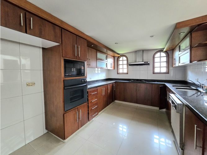 Casa en venta en Cerros De Suba, Bogotá · foto 12 de 24