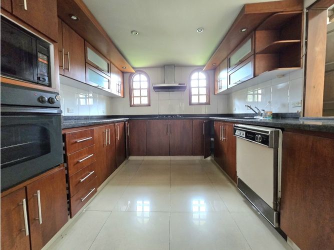 Casa en venta en Cerros De Suba, Bogotá · foto 13 de 24