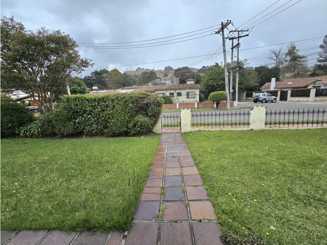 Casa en venta en Cerros De Suba, Bogotá · foto 15 de 24
