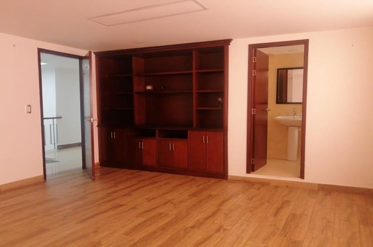 Casa en venta en La Castellana, Bogotá · foto 4 de 10