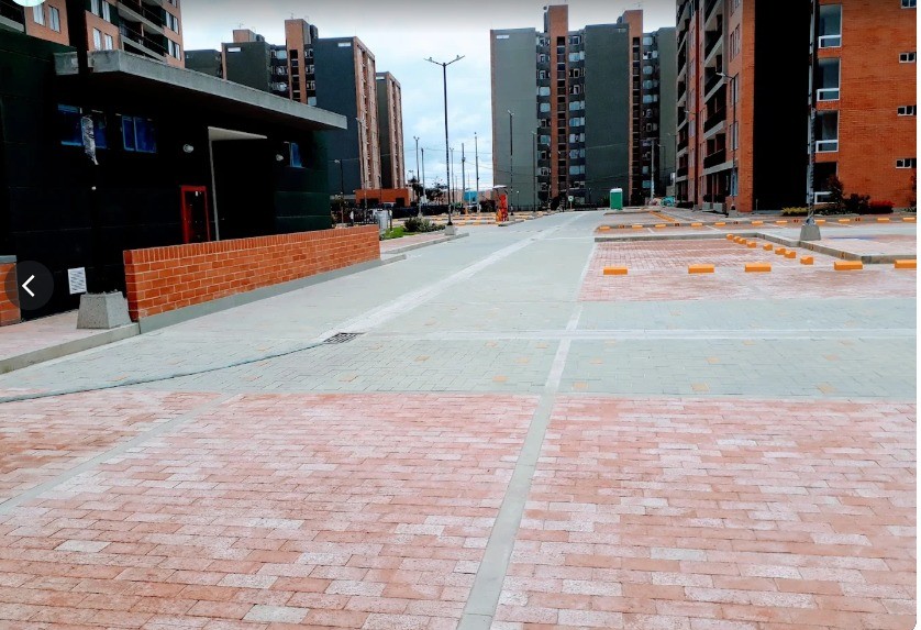 Apartamento en venta en Gran Granada, Bogotá · foto 2 de 24