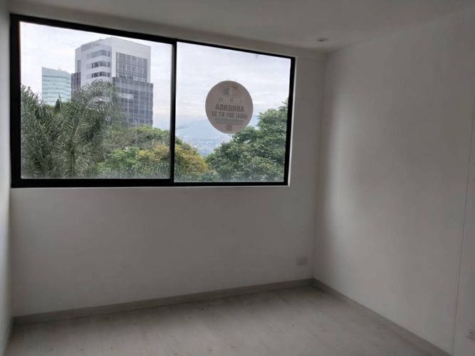 Apartamento de 3 alcobas en arriendo en Castropol, Medellín, 90 m² · foto 14 de 24