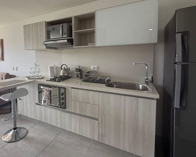 Apartamento de 1 alcoba en arriendo en El Poblado, Medellín, 47 m² · foto 3 de 11