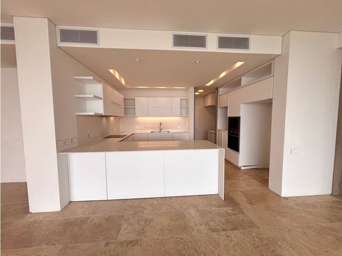 Apartamento de 3 alcobas en venta en Crespo, Cartagena, 196 m² · foto 8 de 24