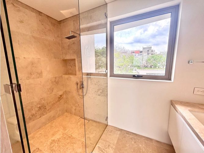 Apartamento de 3 alcobas en venta en Crespo, Cartagena, 196 m² · foto 10 de 24