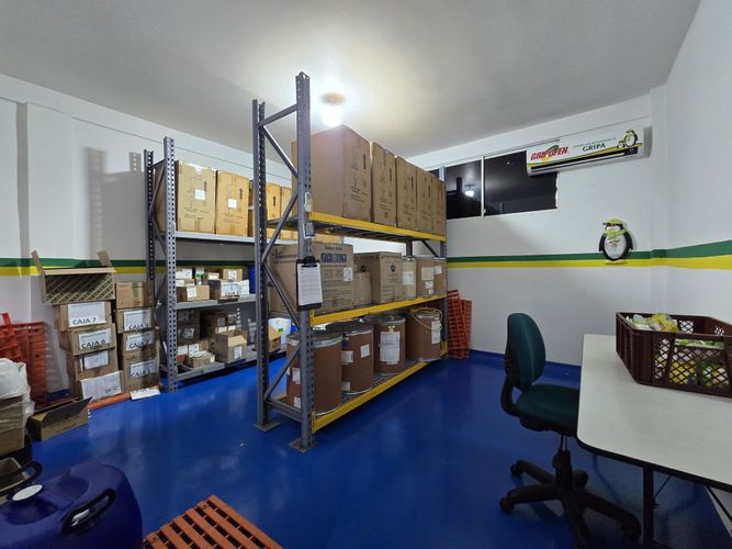 Bodega en venta en Colseguros, Cali, 774 m² · foto 2 de 16