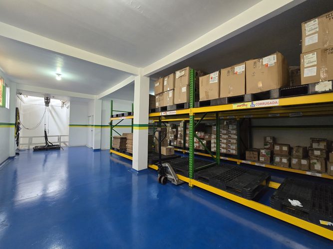 Bodega en venta en Colseguros, Cali, 774 m² · foto 3 de 16