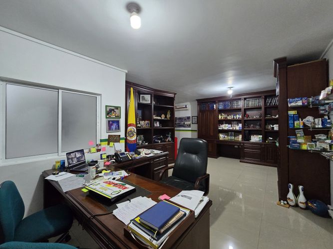 Bodega en venta en Colseguros, Cali, 774 m² · foto 8 de 16