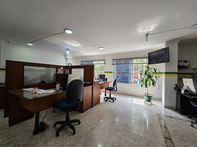 Bodega en venta en Colseguros, Cali, 774 m² · foto 11 de 16