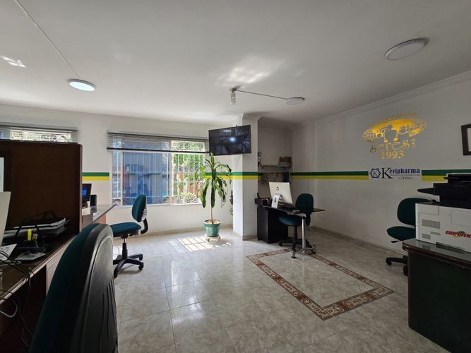 Bodega en venta en Colseguros, Cali, 774 m² · foto 12 de 16