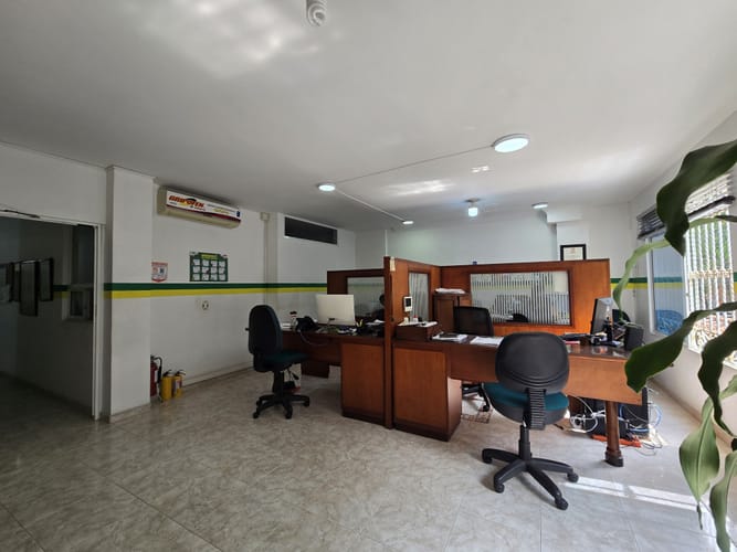 Bodega en venta en Colseguros, Cali, 774 m² · foto 13 de 16