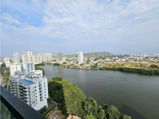 Apartamento de 2 alcobas en venta en El Cabrero, Cartagena, 85 m² · foto 2 de 24