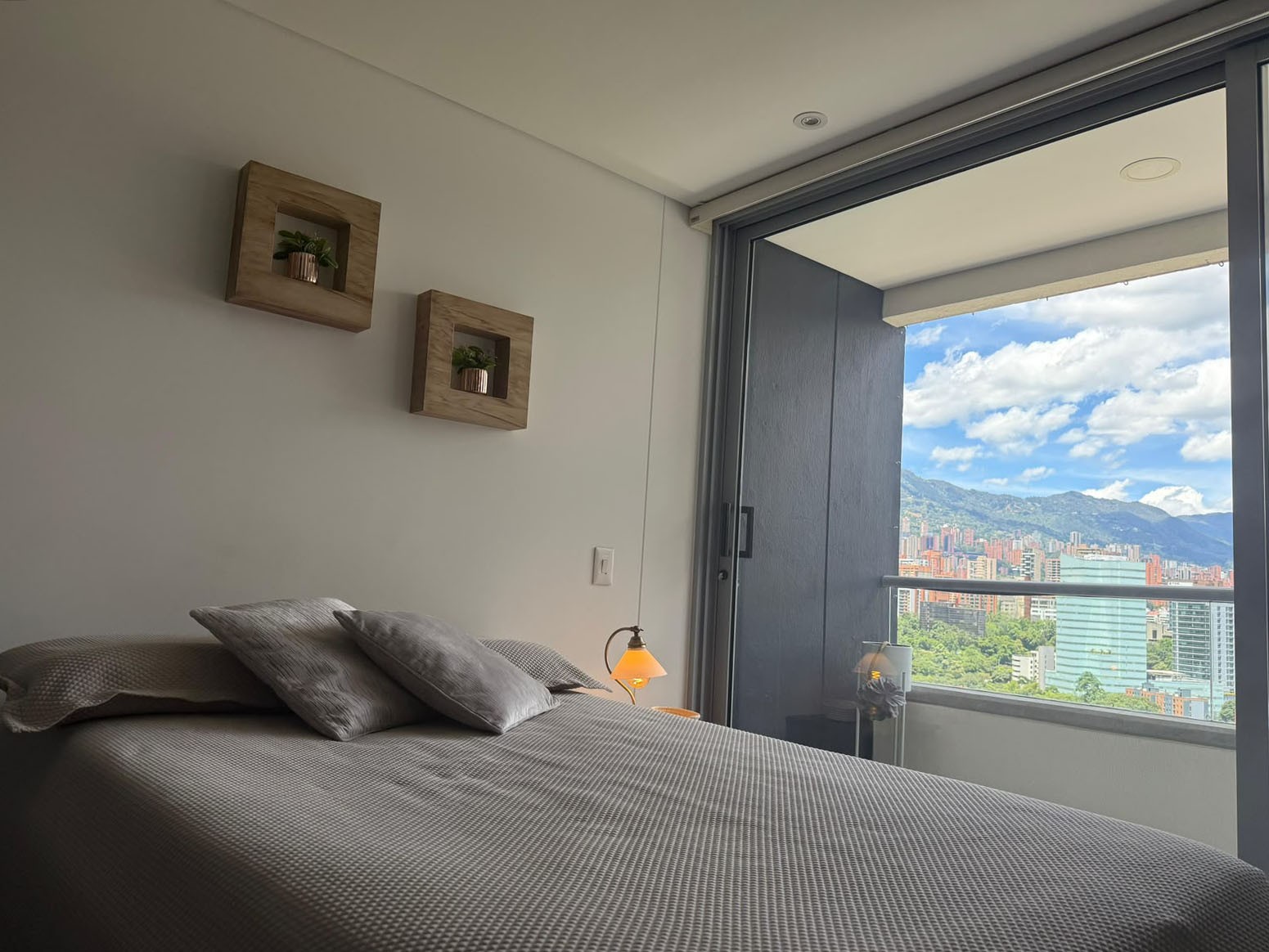 Apartamento en arriendo en El Poblado, Medellín · foto 7 de 11