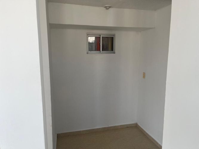Apartamento de 2 alcobas en venta en San Antonio, Soledad, 54 m² · foto 4 de 8