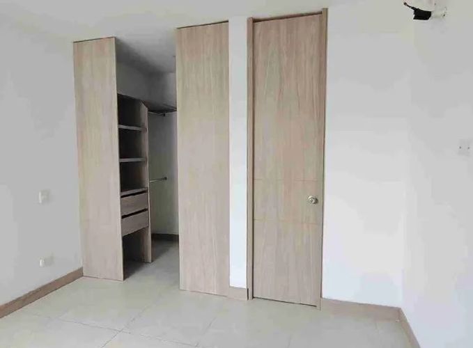 Apartamento en venta en Prados Del Norte, Cali · foto 14 de 18