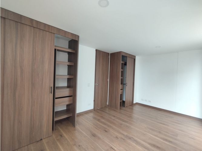 Apartamento de 2 alcobas en venta en La Ceja, 71 m² · foto 2 de 16