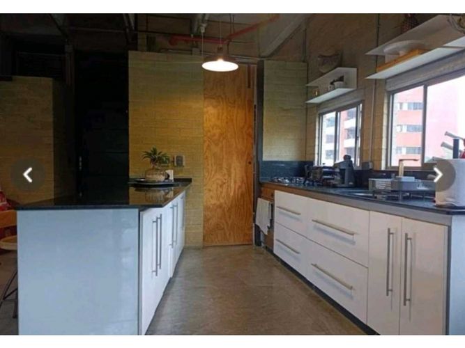 Apartamento de 1 alcoba en venta en La Florida, Medellín, 120 m² · foto 7 de 11