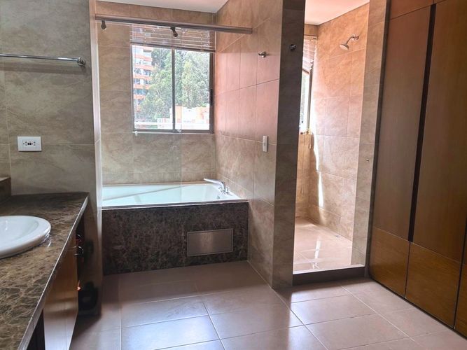 Apartamento de 3 alcobas en venta en Bosques De La Cañada, Bogotá, 427 m² · foto 12 de 24