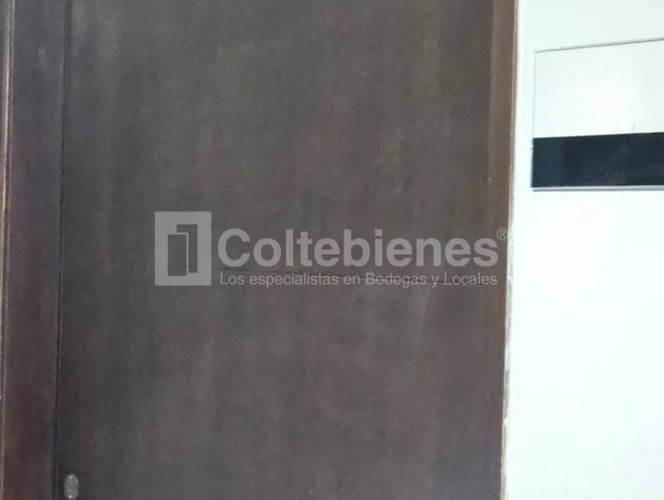 Oficina en arriendo en Los Naranjos, Medellín, 44 m² · foto 9 de 12