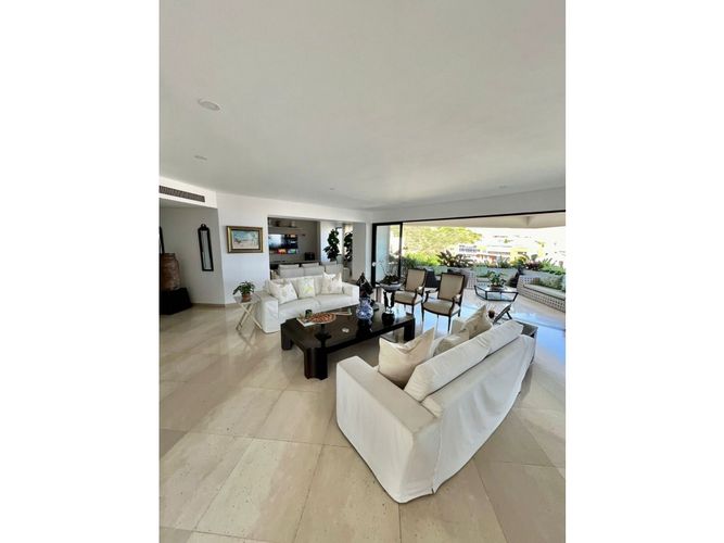 Apartamento de 3 alcobas en venta en Normandia, Cali, 420 m² · foto 11 de 24