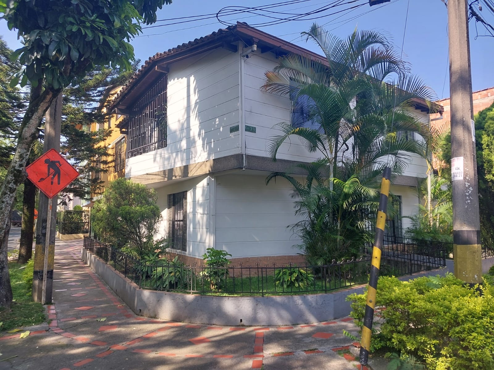 Casa en venta en Laureles, Medellín 2