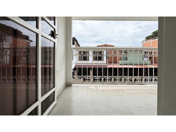 Casa de 3 alcobas en venta en Guayacanes Del Ingenio, Palmira, 105 m² · foto 11 de 15