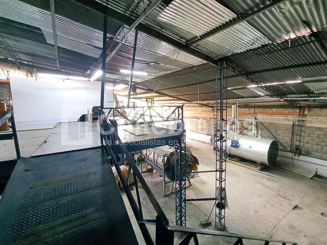 Bodega en arriendo en Ditaires, Itagüí, 908 m² · foto 8 de 19