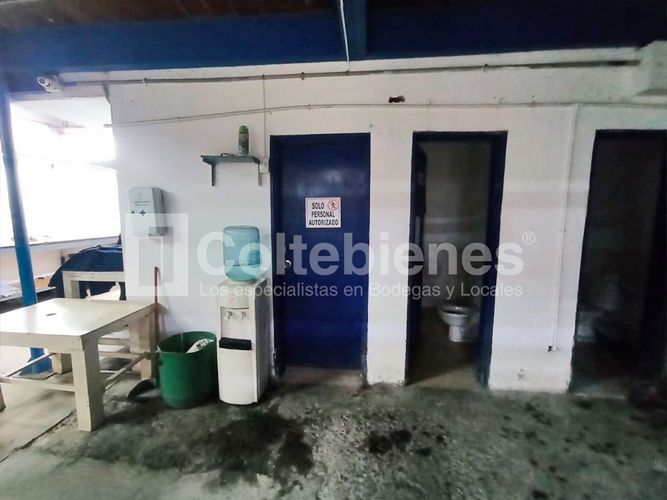 Bodega en arriendo en Ditaires, Itagüí, 908 m² · foto 13 de 19